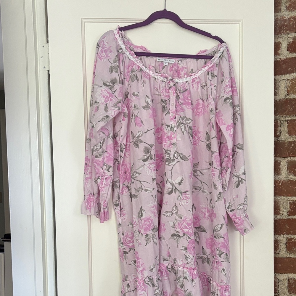 Eileen West Lavender Floral Nightgown